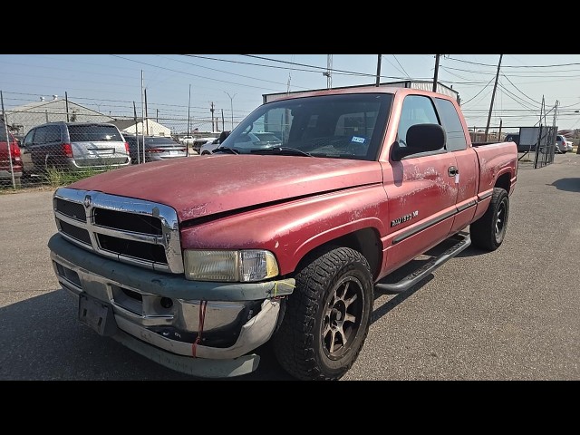 BUY DODGE RAM 1500 1999 4DR QUAD CAB 139