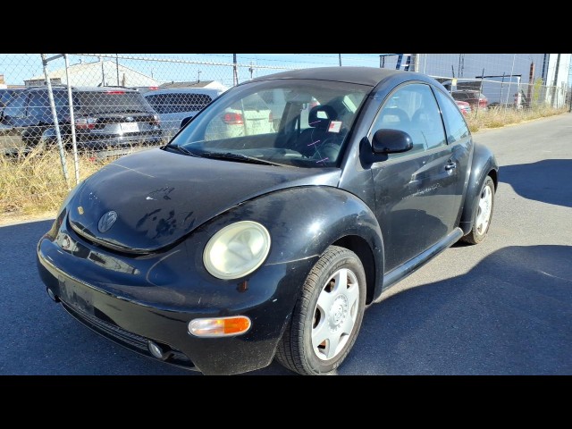 BUY VOLKSWAGEN NEW BEETLE 1998 2DR CPE MANUAL, DAX of Wichita Falls Auto Auction