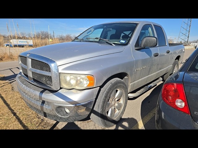 BUY DODGE RAM 1500 2004 4DR QUAD CAB 140.5