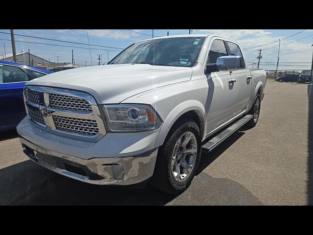 BUY RAM 1500 2015 2WD CREW CAB 140.5